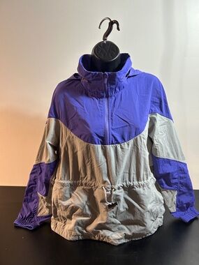 lululemon Vibrant Purple Athletic Jacket Sleeve